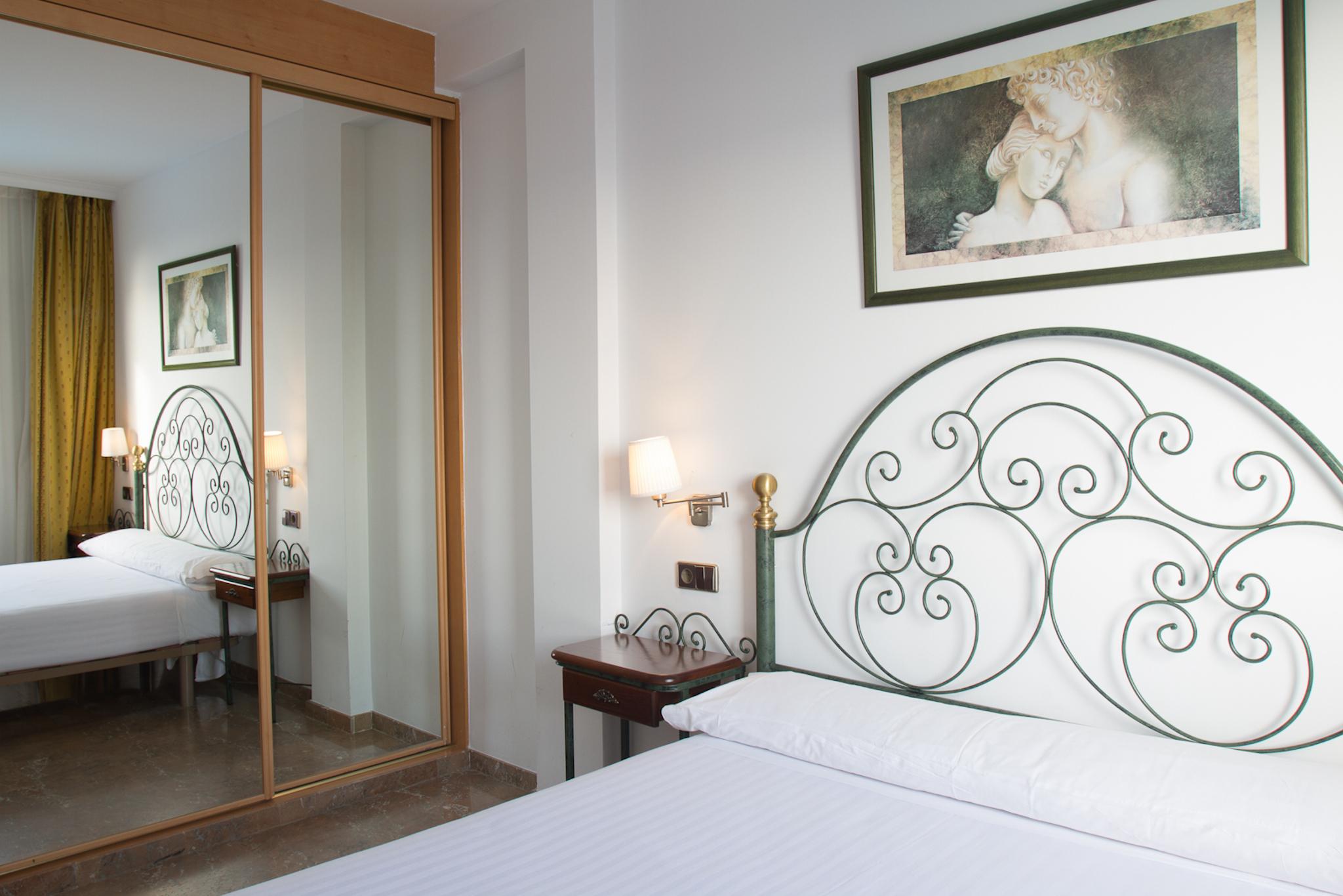 Hotel Port Sitges Exterior photo